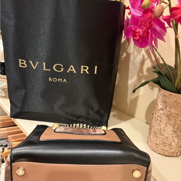 Bvlgari Serpenti Double zip leather and Python purse in great condition - Picture 12 of 13